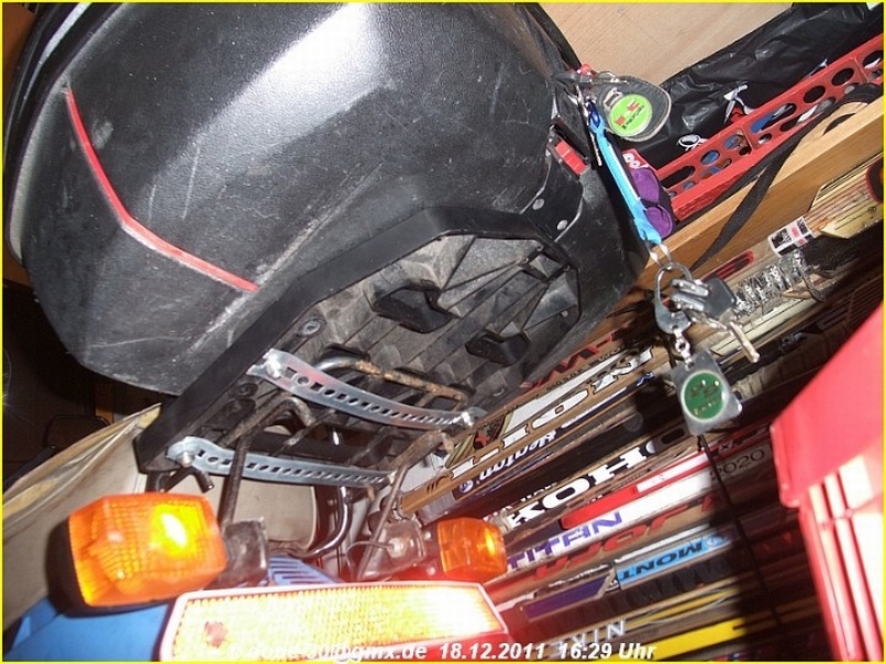 2011_12_18_so_01_005_topcase_givi_monokey.jpg