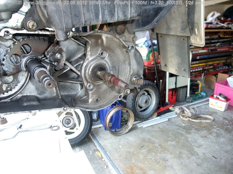 2012_08_22_mi_01_050_getriebedeckel.jpg