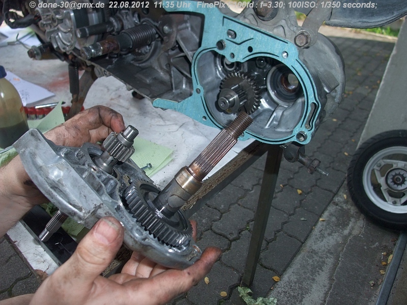 2012_08_22_mi_01_080_getriebe_dichtung.jpg