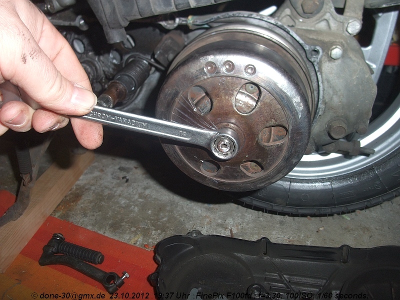2012_10_23_di_01_024_kupplung_fixieren.jpg