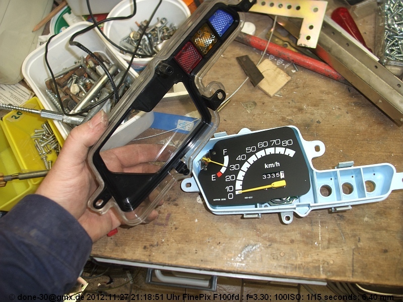 2012_11_27_di_01_002_tacho_zerlegen.jpg