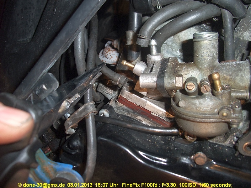 2013_01_03_do_01_015_unterdruckschlauch.jpg
