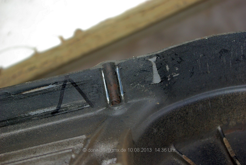 2013_08_10_sa_02_011_schleifspuren_im_variogehaeuse.jpg