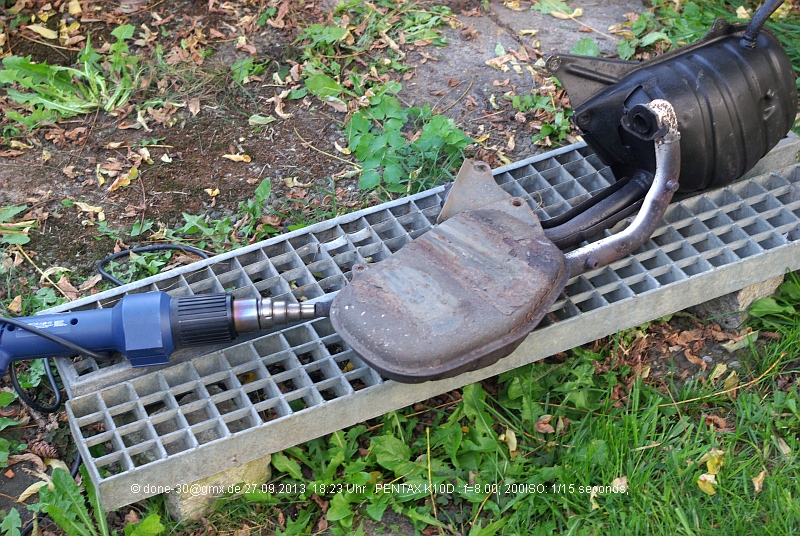 2013_09_27_fr_01_009_auspuff.jpg
