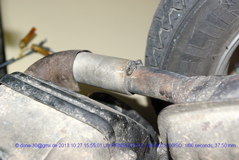 2013_10_27_so_01_007_tauschmotor_auspuffrohr.jpg