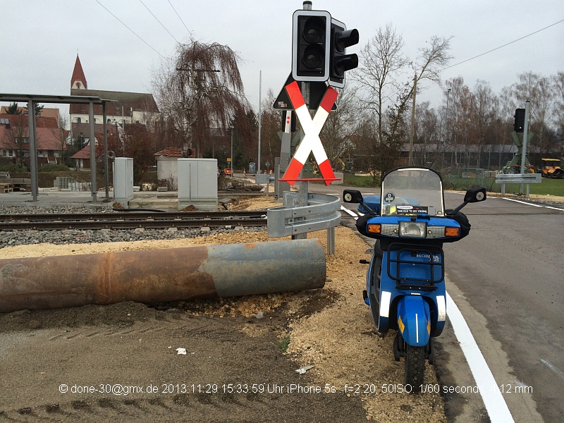 2013_11_29_fr_03_004_wullenstetten_bahnuebergang.jpg