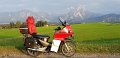 2018_09_03_mo_02_047_innova_ueber_hopfensee_mit_panorama_neuschwanstein